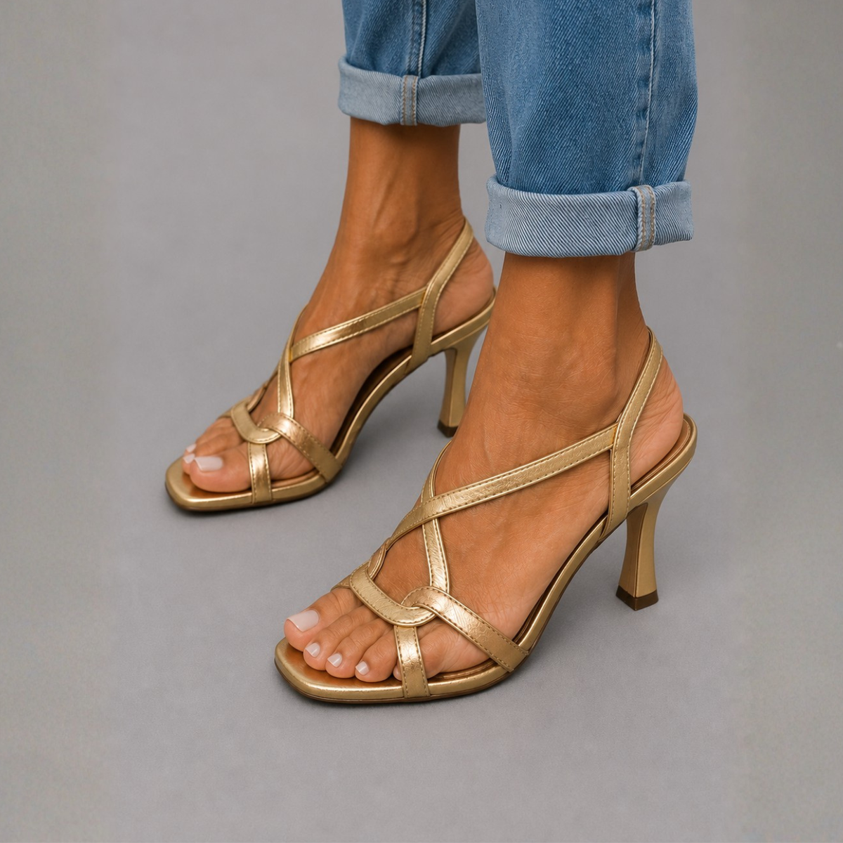 Soleil | Sandalias Doradas, Encanto Estival