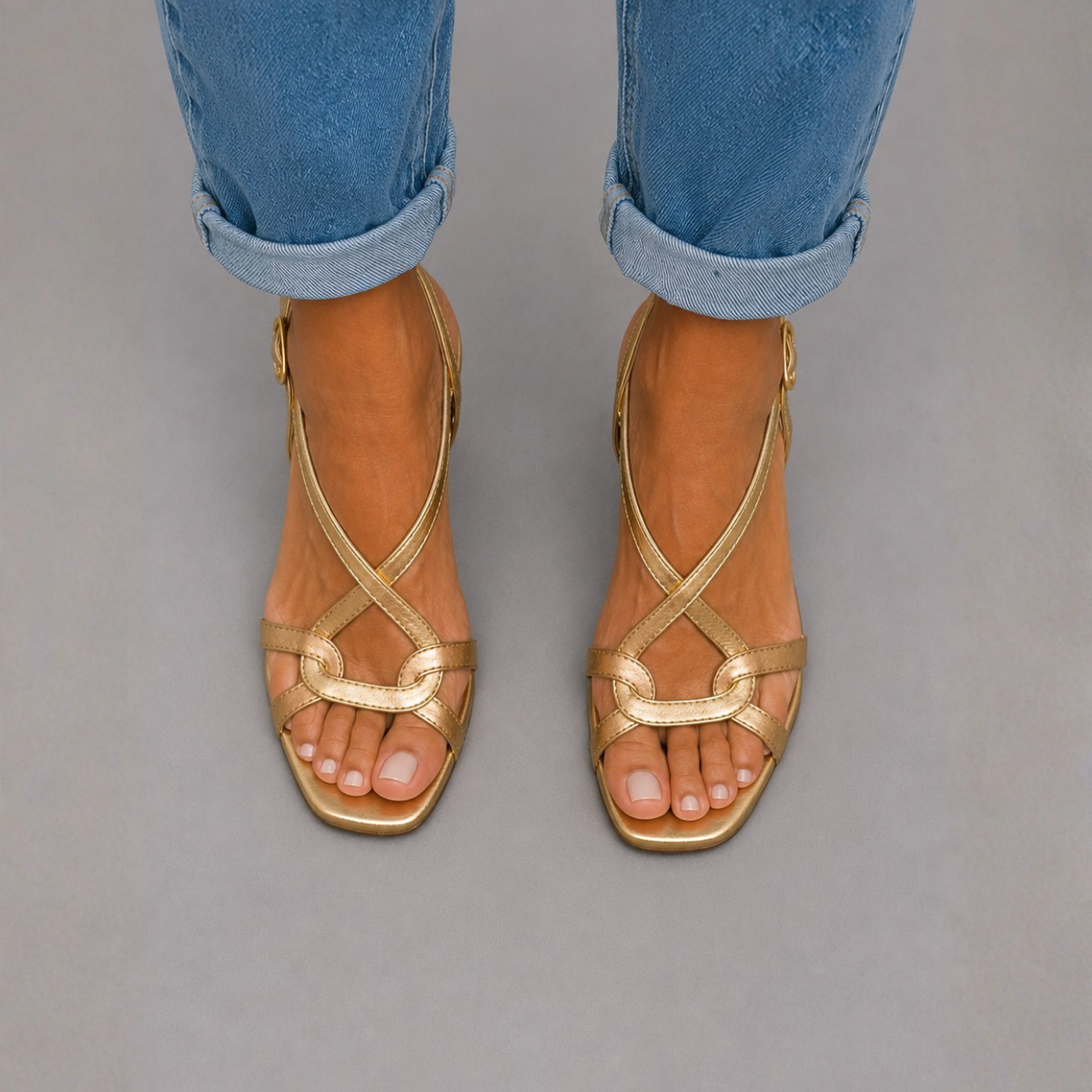 Soleil | Sandalias Doradas, Encanto Estival