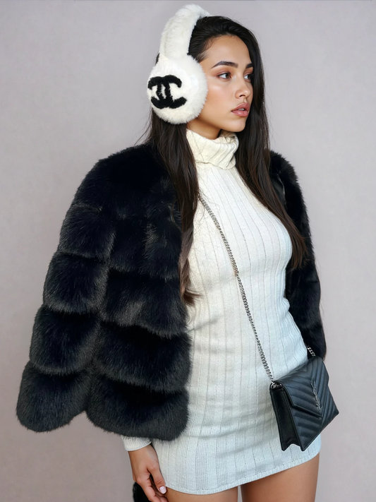 Noire Élégance | Chaqueta Blanca Alma