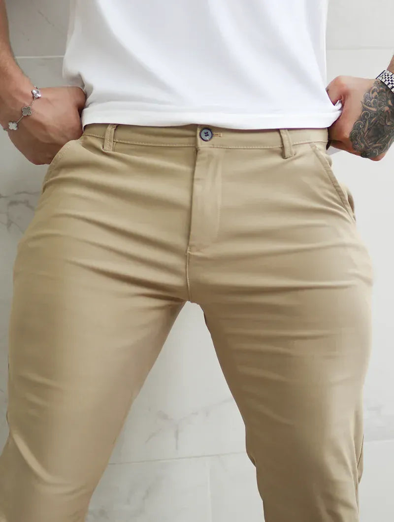 Pantalón Elástico Slim Fit
