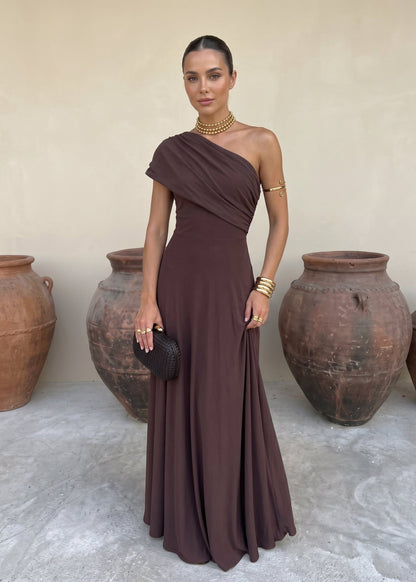 Toledo | Vestido Asimétrico de Fluidez y Estilo