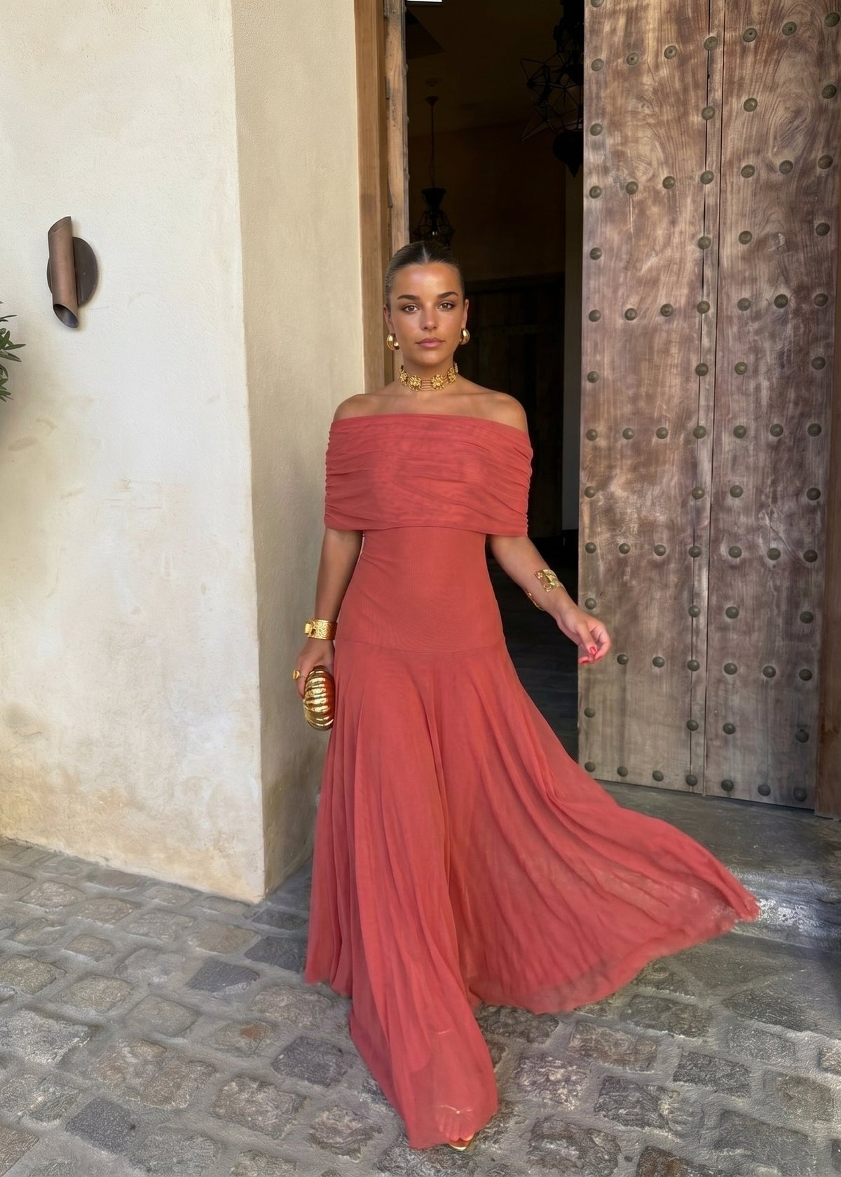 Toledo | Vestido Asimétrico de Fluidez y Estilo