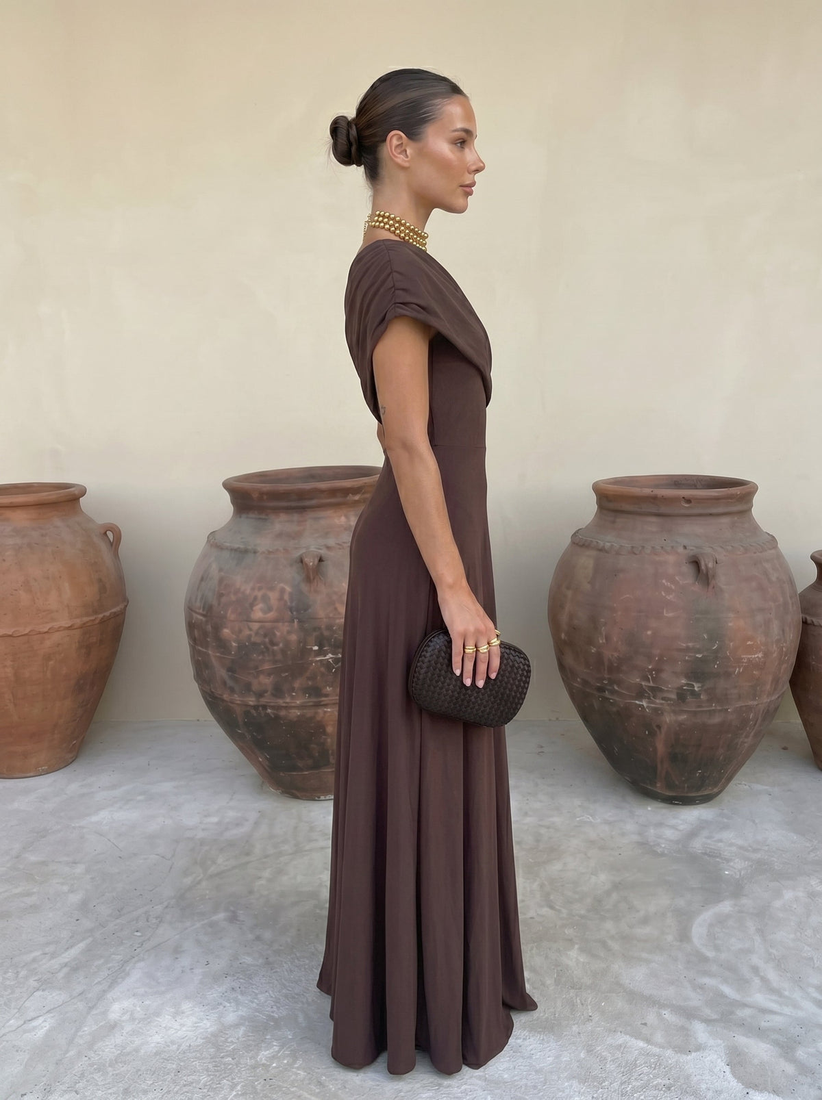 Toledo | Vestido Asimétrico de Fluidez y Estilo